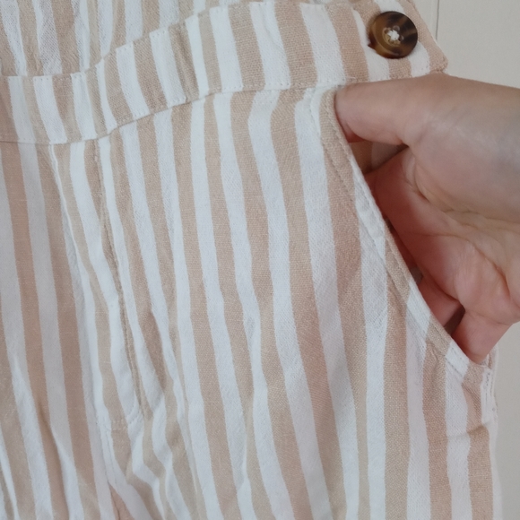 Hollister Women's Romper Size Small - Picture 4 of 6